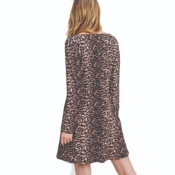 YELETE Women's Leopard Button Front A-Line Dress. Knee Length. Sizes S or L. - Picture 3 of 3